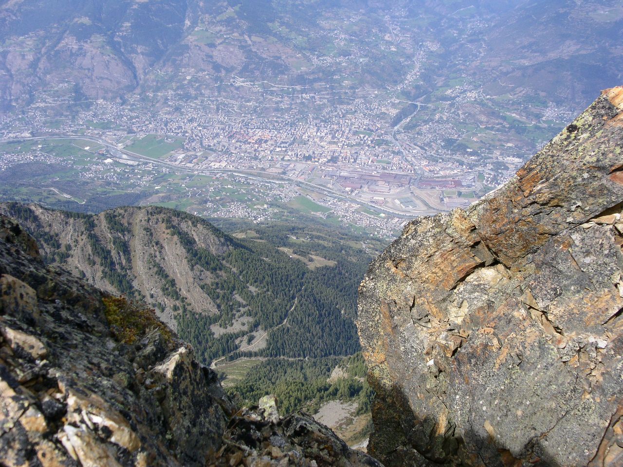 Vista su Aosta dalla vetta